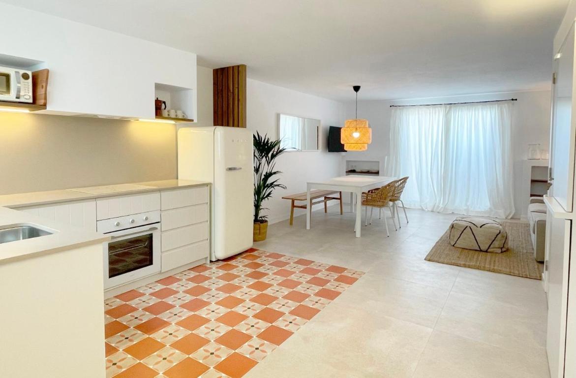 Apartamentos La Palma Fornells Fornells  Bagian luar foto