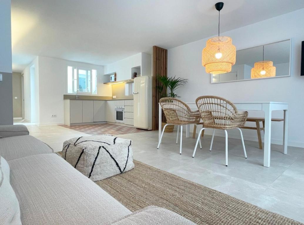 Apartamentos La Palma Fornells Fornells  Bagian luar foto